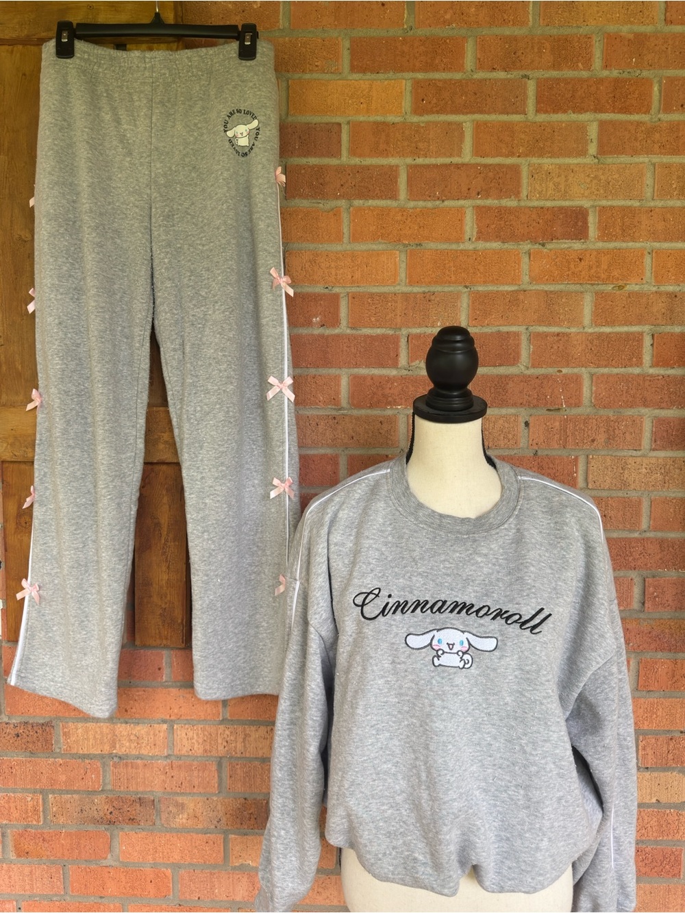 Sanrio Cinnamoroll Grey Sweat Set with Pink Bow Accents